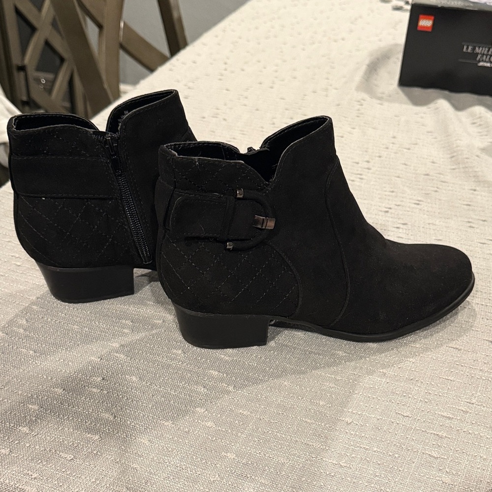Unisa New Black Ankle Boots